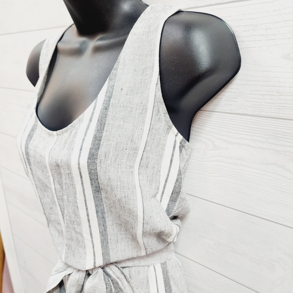 Anthropologie Cloth & Stone Jumpsuit - Picture 4 of 11